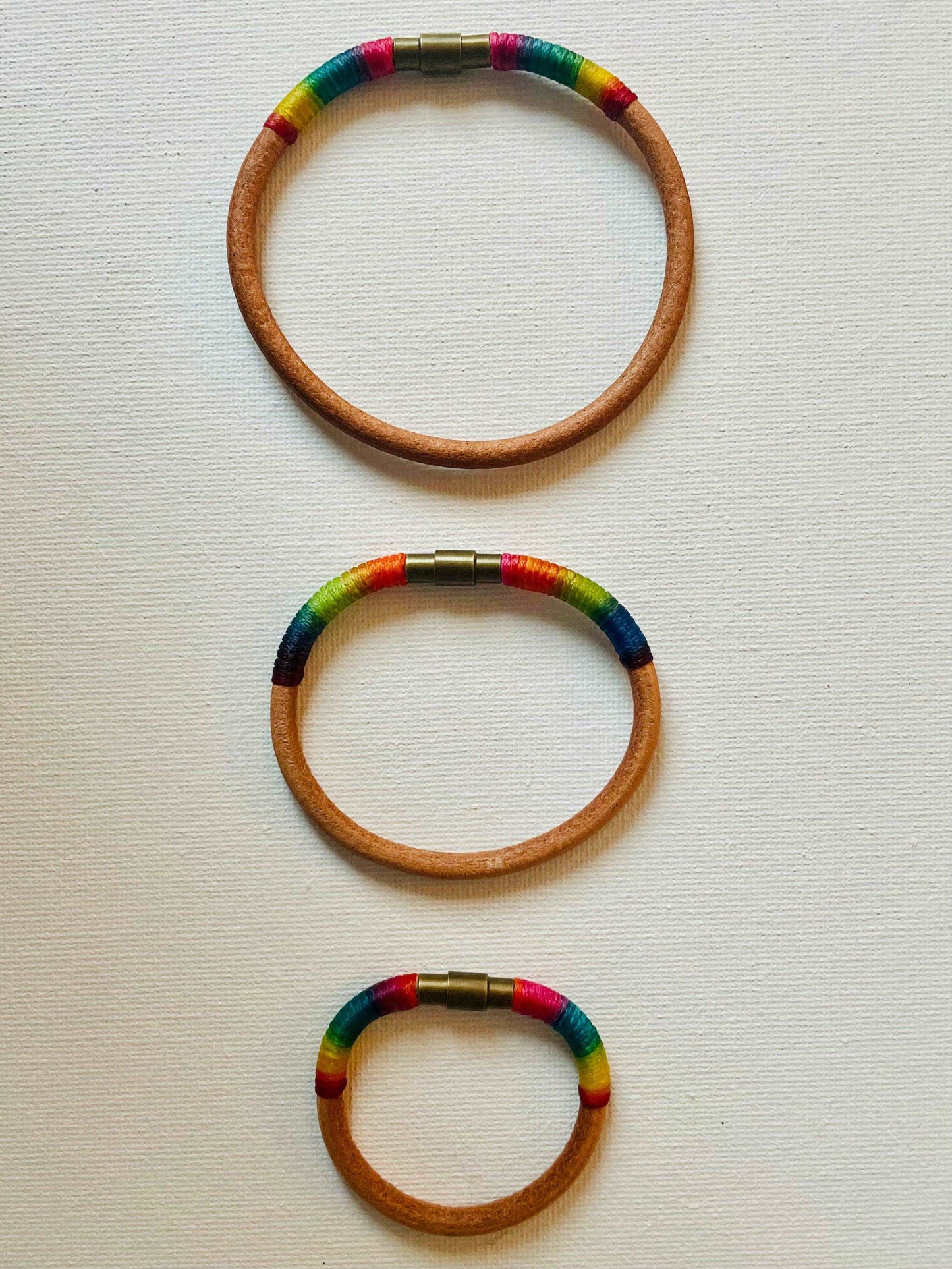Leather Family Bracelet Set for 3 with rainbow colorsBraceletsBeachPerfect.de