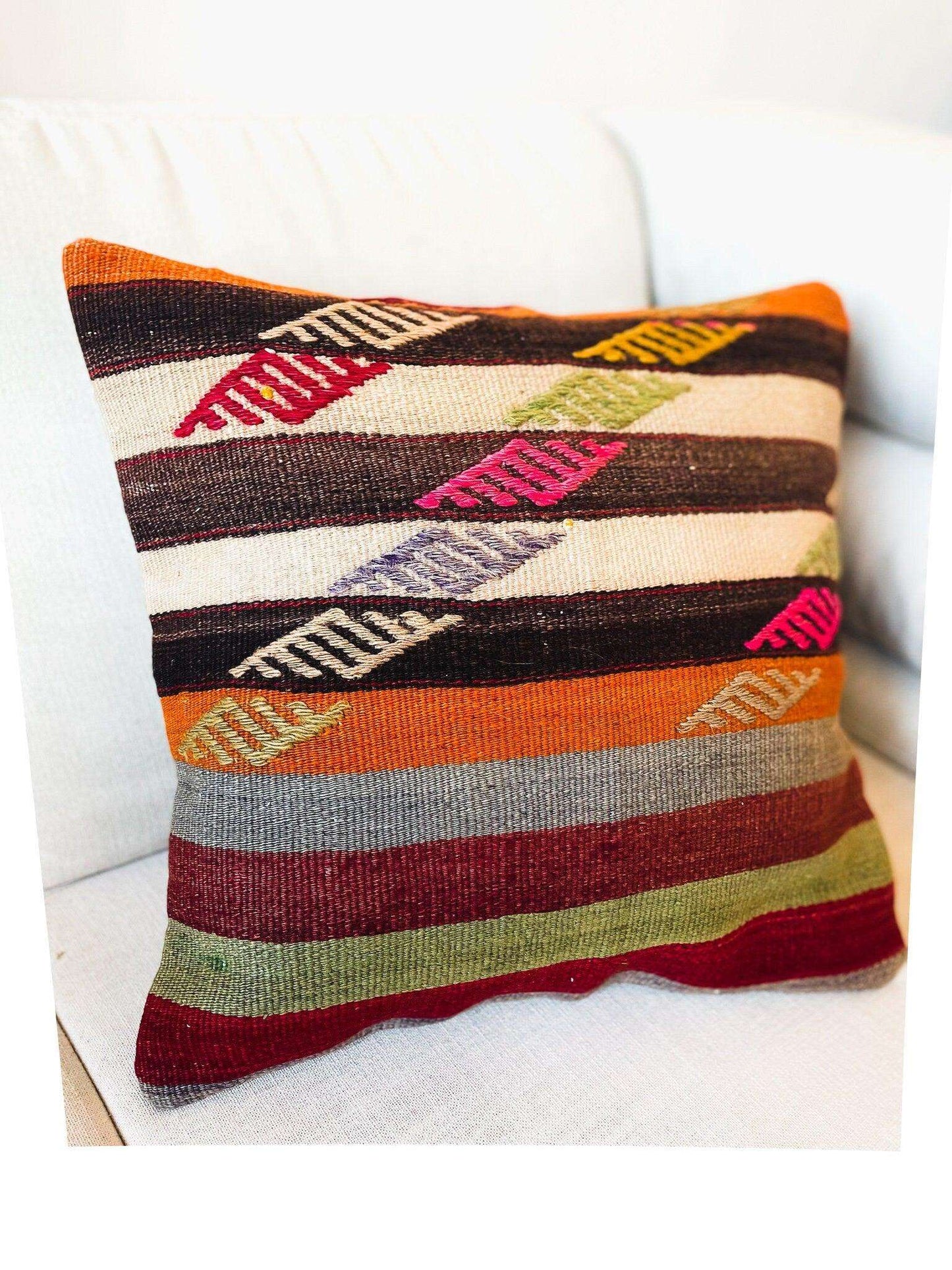 Handwoven Original Vintage Kilim Cushion Cover XLThrow PillowsBeachPerfect.de