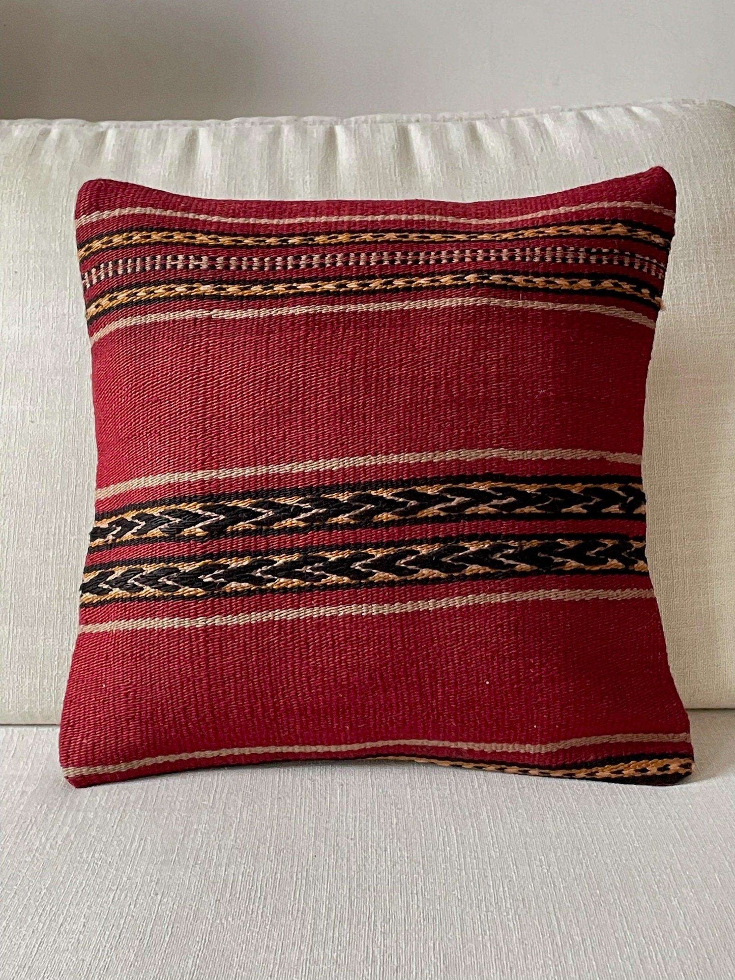 Kilim Bench Cushion, Handmade Vintage Pillow Case - BeachPerfect.de